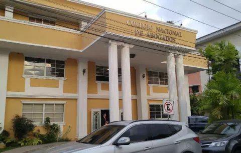 CNA acepta que empresas corruptoras apliquen a contratos con otro nombre