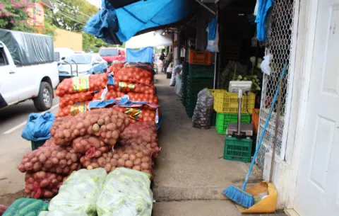 Comerciantes amenazan con invadir mercados en La Chorrera