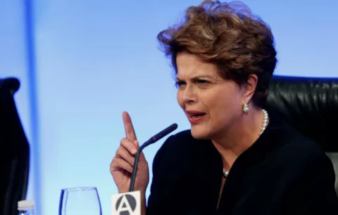 Rousseff asegura que no retirarán candidatura de Lula