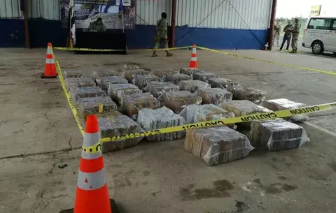 Aprehenden a cuatro extranjeros con 685 paquetes de droga 