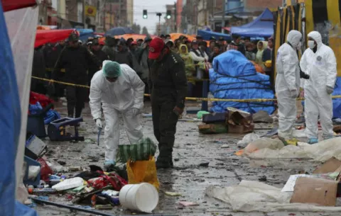 Mueren 7 personas y 15 heridas tras explosión en una mina en Bolivia