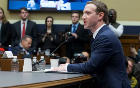 Cambridge Analytica también accedió a datos personales del fundador de Facebook 