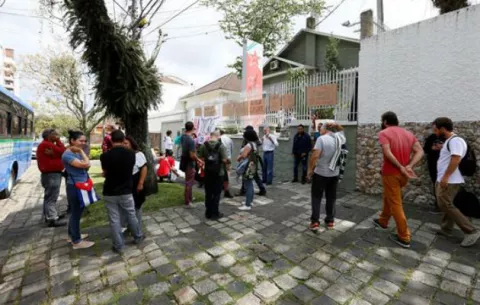 La izquierda se moviliza en Brasil contra la prisión de Lula