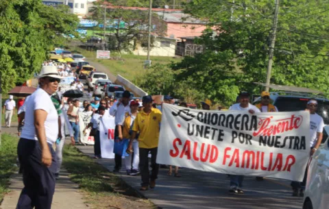 Marchan por mayor presupuesto para el Hospital Nicolás A. Solano de La Chorrera