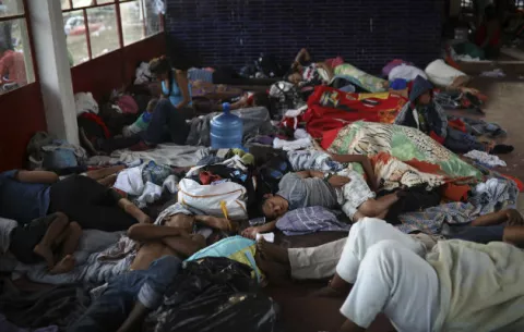 Inmigrantes de la caravana que entren de manera ilegal a EE.UU. serán juzgados