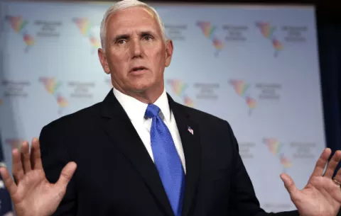 Mike Pence: EE.UU. no reconocerá resultado de elecciones en Venezuela