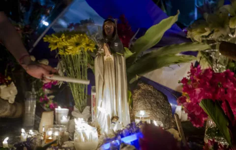 Campesinos de Nicaragua viajan a Managua al grito de "¡Que se vaya Daniel!"