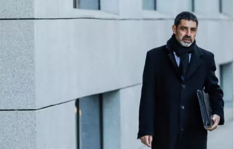 Procesan a exjefe de la Policía catalana por organización criminal y sedición