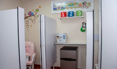 Exigirán en empresas las salas de lactancia