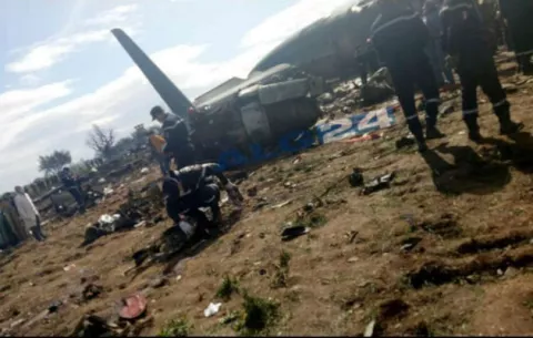 Tragedia: 257 muertos al estrellarse avión militar argelino