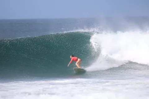 Cuarta prueba del circuito junior de Surf en playa Venao