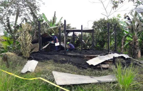 Llamas consumen en su totalidad vivienda de madera en Changuinola