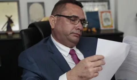 Camarón legislativo, con la complicidad de otros diputados