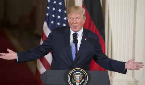 Trump sugiere  cerrar EE.UU. a los extranjeros