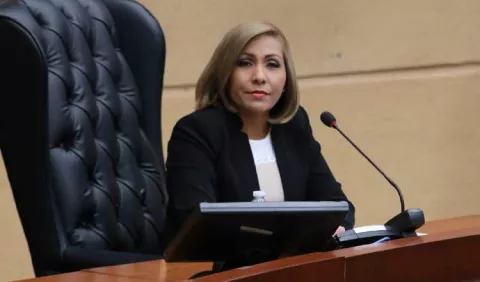 Yanibel Ábrego refuta al contralor Federico Humbert