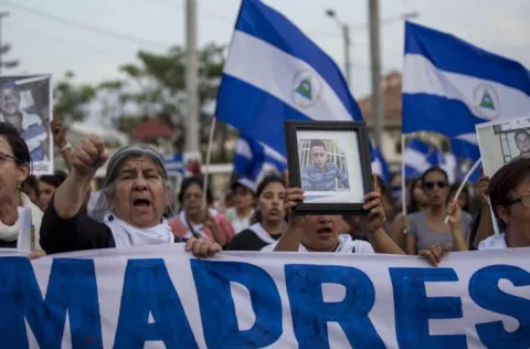 '¡Que se vaya Ortega!', es el grito que se oye en las calles de Nicaragua