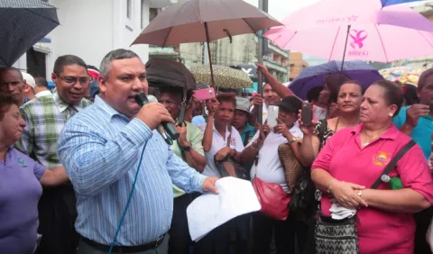 Educadores enfrentarán proyecto contra el PRAA