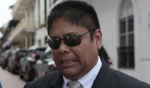 Presentarán querella contra el ministro de Seguridad