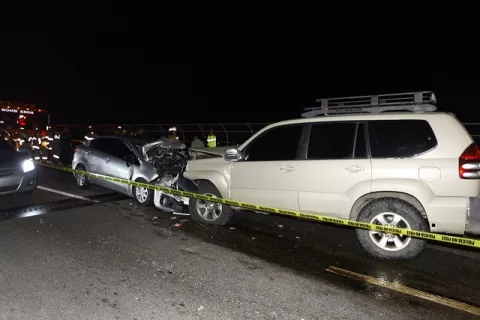Ordenan detención de conductor que chocó sobre puente de Las Américas