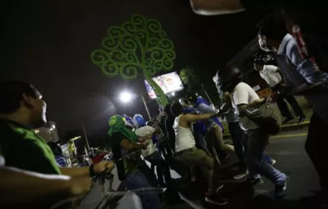 "Árbol de la vida" cae y mata a una persona en Nicaragua 