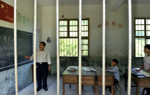Cámaras detectan si alumnos en una escuela china están distraídos