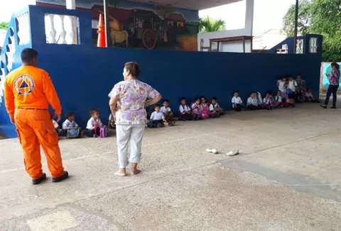 Inundación afecta la escuela Tomás Herrera de la ciudad de Chitré 