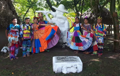 Rinden homenaje a Victoriano Lorenzo en El Cocal, a 115 años de su muerte