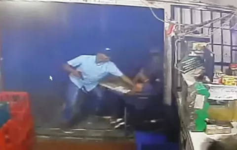 Cámara de video capta brutal asalto a chancera en Puerto Armuelles  