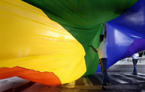 Denuncian violencia y discriminación contra la comunidad LGTBI