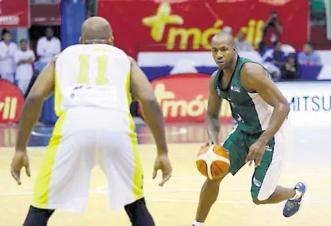 Hicks se estrena esta noche en el baloncesto argentino