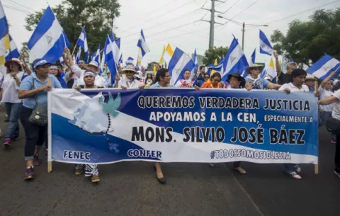 Nicaragüenses muestran su apoyo a la Conferencia Episcopal 