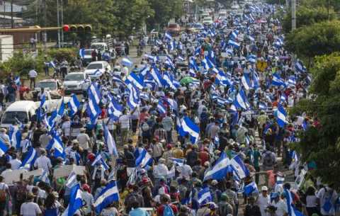 Miles de personas se toman las calles claman justicia y piden democracia en Nicaragua