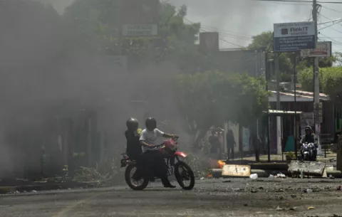 Violencia y lluvia ponen tono gris a Nicaragua en la crisis sociopolítica