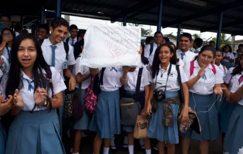 ¡Disgustados! Paro en escuela Omar Torrijos Herrera de Veraguas