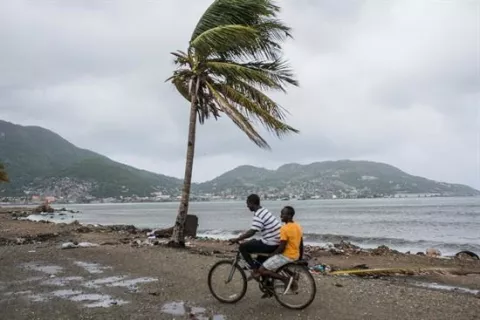 Veintitrés provincias dominicanas continúan en alerta por intensas lluvias