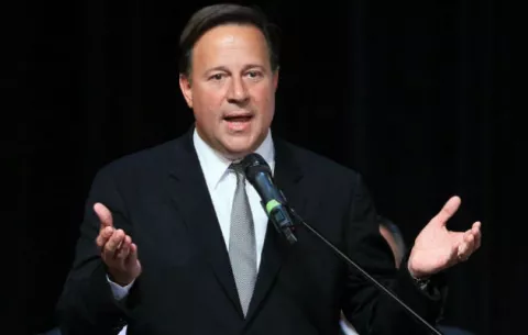 Varela viaja a Costa Rica para acto de entrega de banda presidencial
