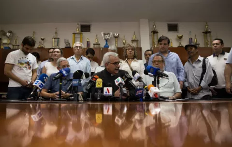 El frente opositor cifra en 12% la votación en los comicios venezolanos al mediodía