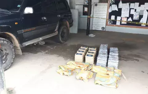 Detienen a cinco personas con 102 paquetes de presunta droga en Veraguas