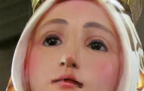 ¿Qué nos está diciendo la Virgen de Fátima que sangra?, la iglesia investiga