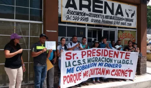Extranjeros demandarán a Migración por cancelaciones