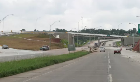 Avanza obra del tercer carril en vía Centenario