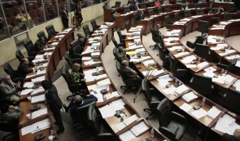 Oficialismo aún no divulga su posición para el próximo 1 de julio