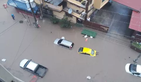Lluvias provocan temor  y pérdidas