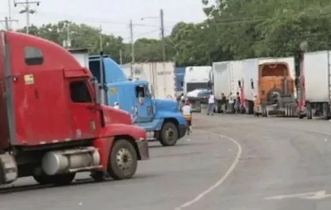 Familiares piden al Gobierno dar protección a camioneros en peligro 