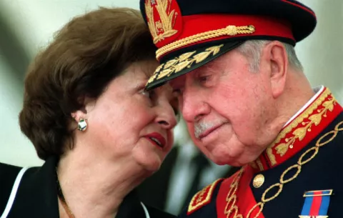 Ordenan embargo de propiedades y 5,1 millones de dólares al fallecido dictador Pinochet
