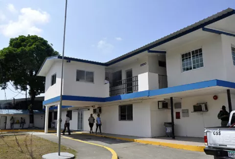 Asesinan de tres disparos a un hombre procedente de Cativá