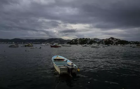México activa emergencia ante cercano impacto del ciclón Bud  
