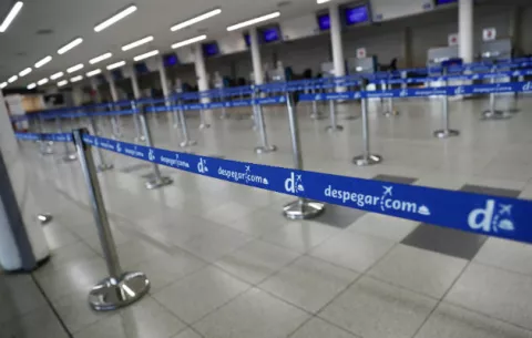Huelga en Argentina afecta a casi 600 vuelos y 71,000 pasajeros