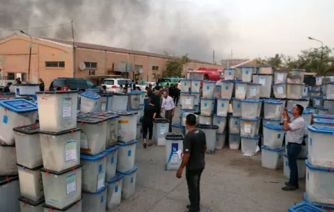 Se incencian los almacenes con los votos de las elecciones iraquíes antes del recuento