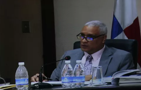 Corte admite recusación contra Mejía en caso pinchazos telefónicos